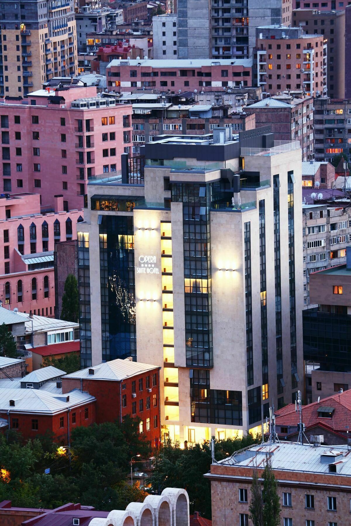 Opera Suite Hotel Erevan Exterior foto